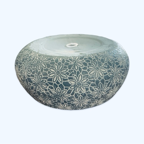 Etched Daisy Set of 2| Painted Terra Cotta Blue & White Planter Bowls Succulents - Picture 10 of 13